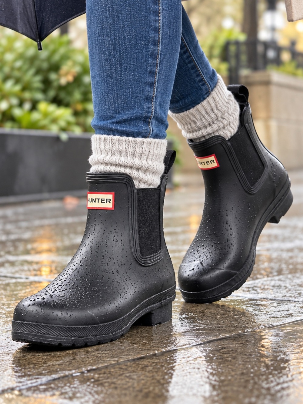 Hunter Original Chelsea Rain Boots Black Waterproof Ankle Boots Womens 8 Outdoor